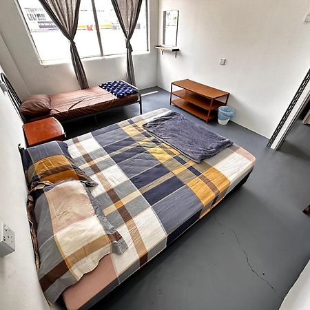 אולו טיראם Jiaxin Dormitory - Puteri Wangsa 家馨旅舍 מראה חיצוני תמונה