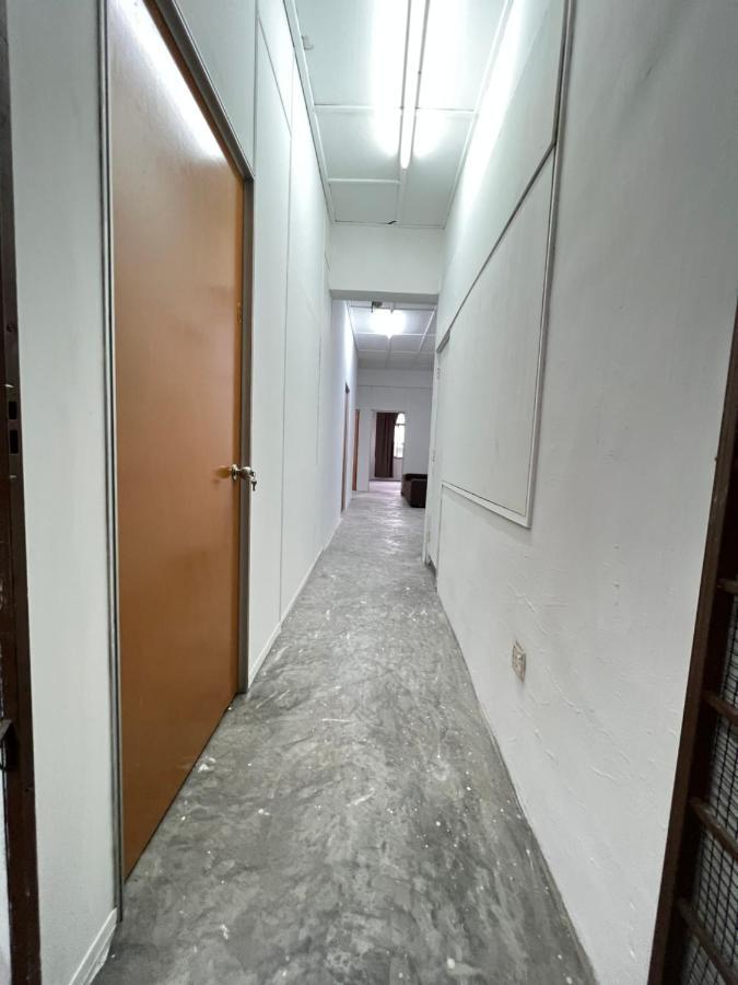 אולו טיראם Jiaxin Dormitory - Puteri Wangsa 家馨旅舍 מראה חיצוני תמונה