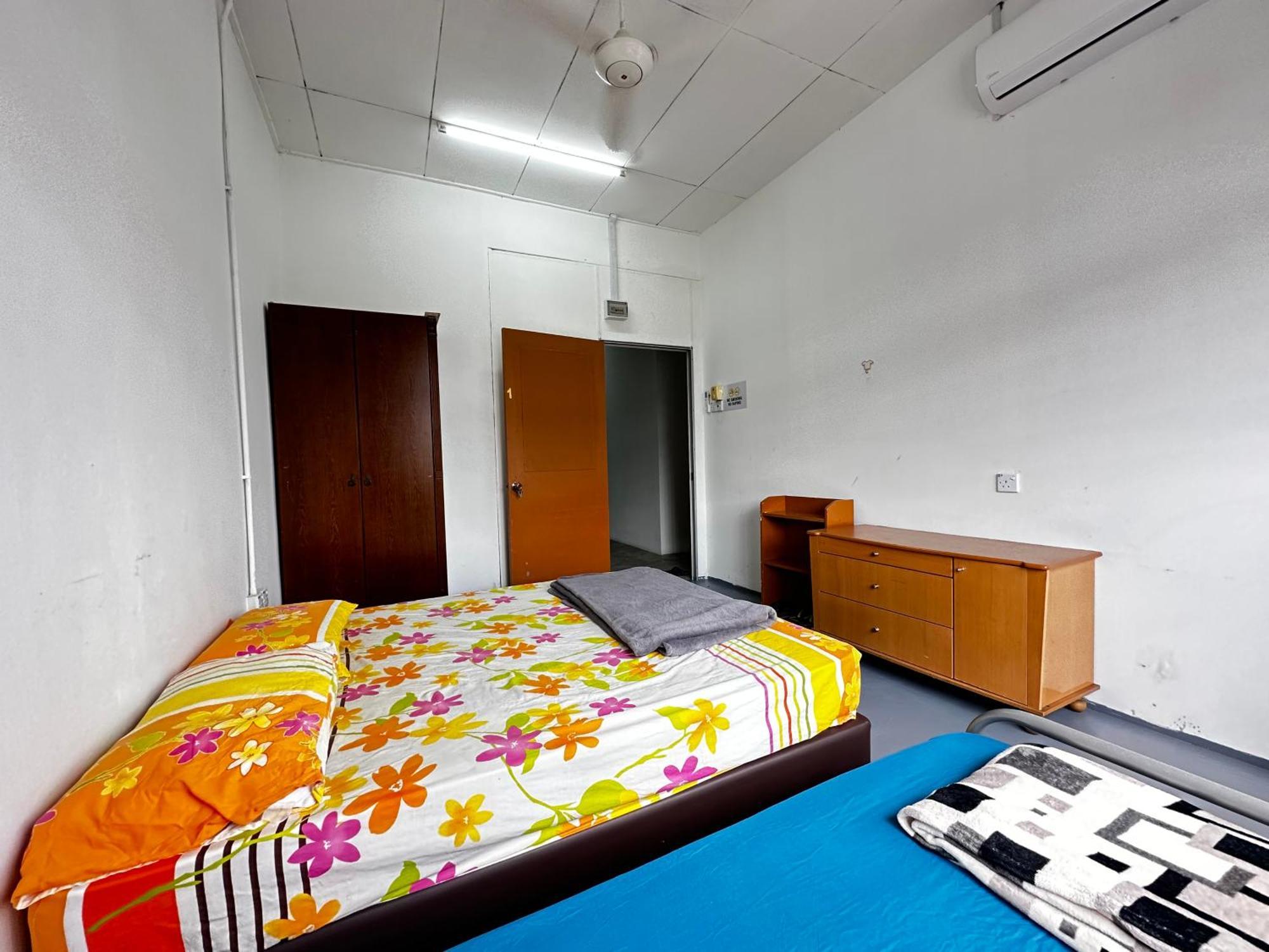 אולו טיראם Jiaxin Dormitory - Puteri Wangsa 家馨旅舍 מראה חיצוני תמונה