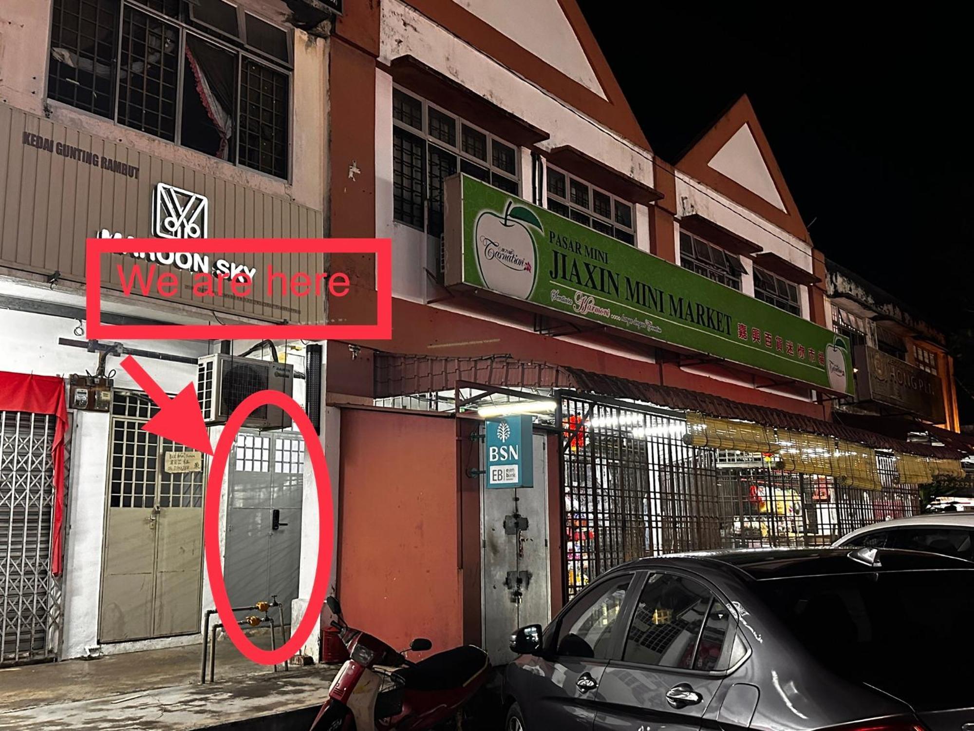 אולו טיראם Jiaxin Dormitory - Puteri Wangsa 家馨旅舍 מראה חיצוני תמונה