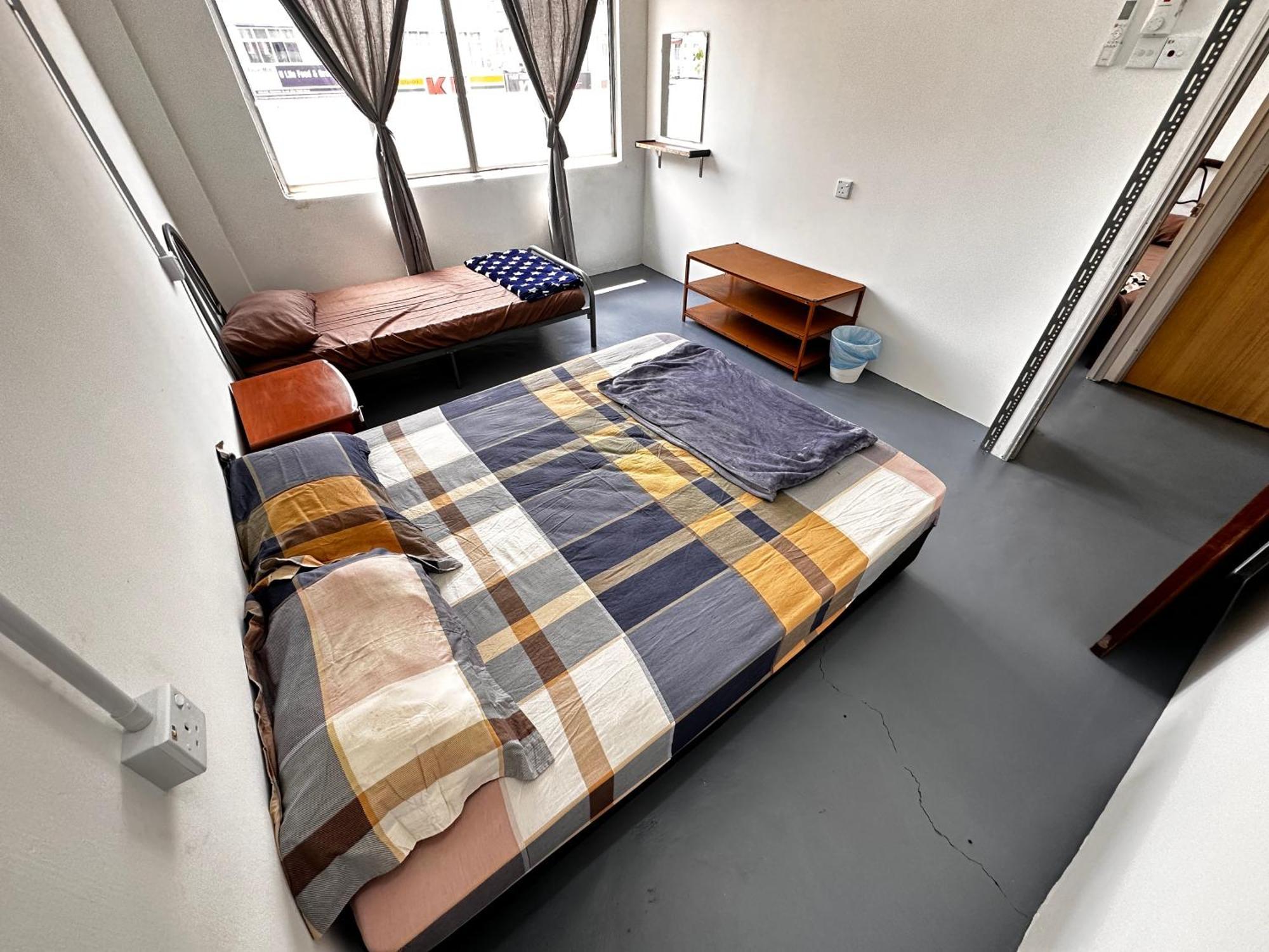 אולו טיראם Jiaxin Dormitory - Puteri Wangsa 家馨旅舍 מראה חיצוני תמונה