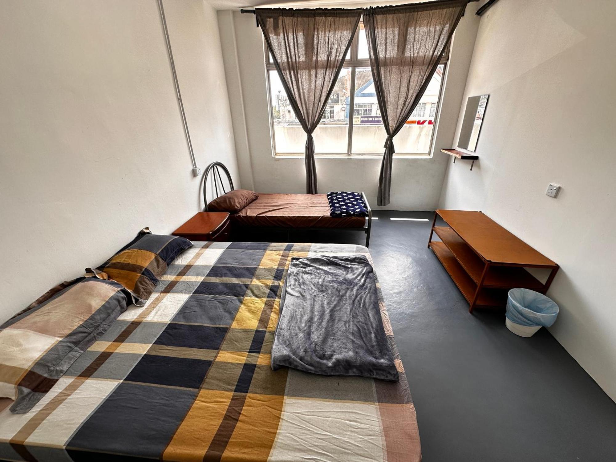 אולו טיראם Jiaxin Dormitory - Puteri Wangsa 家馨旅舍 מראה חיצוני תמונה