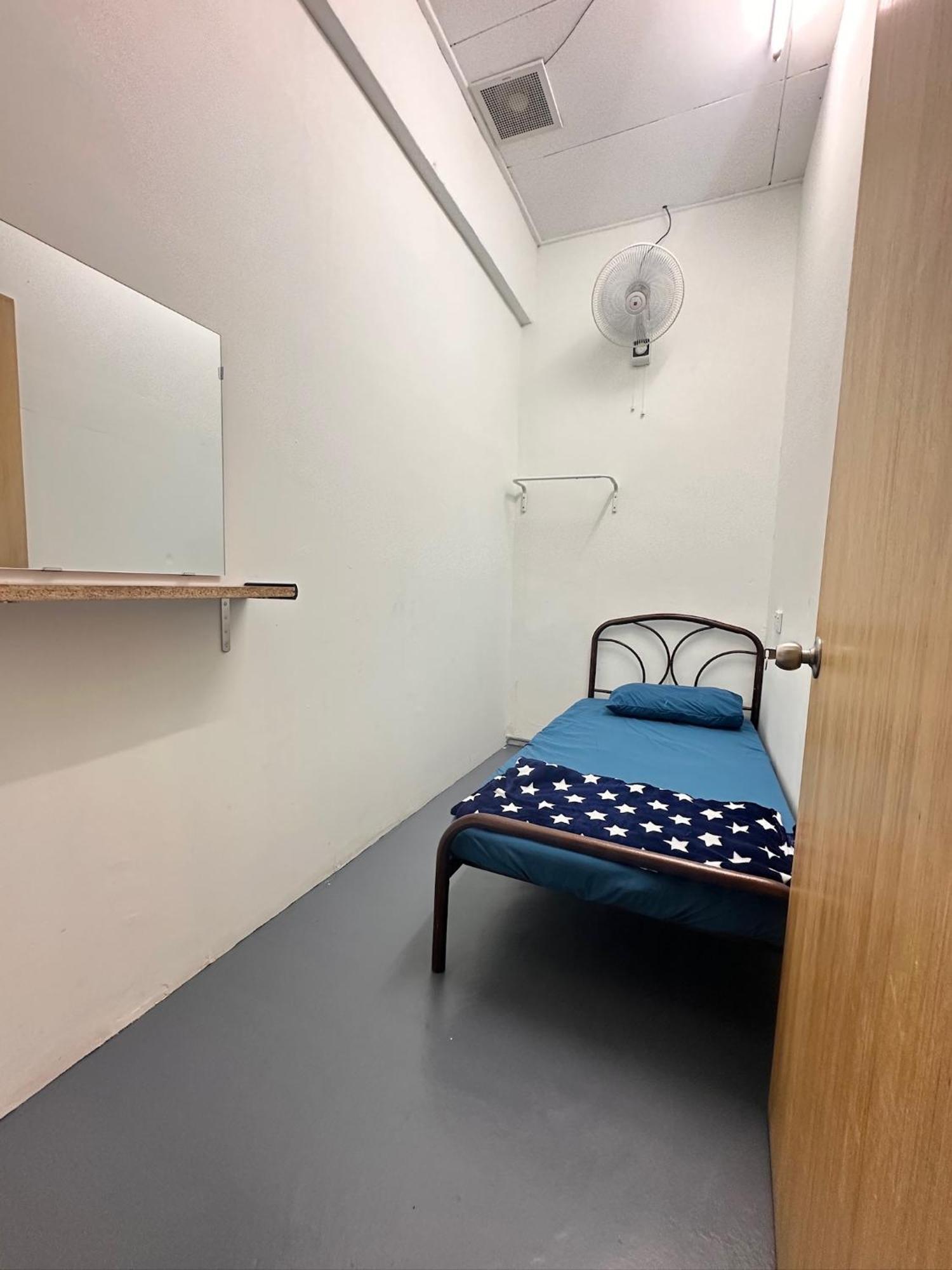 אולו טיראם Jiaxin Dormitory - Puteri Wangsa 家馨旅舍 מראה חיצוני תמונה